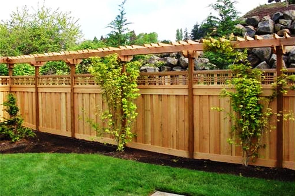 modern fence planter | http://lomets.com