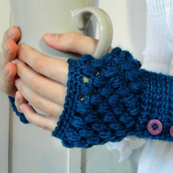 Puff-Stitch-Fingerless-Gloves