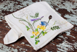 Hand-embroidered-wild-flower-napkin-016