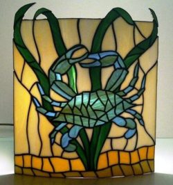 stained-glass-wall-sconce-crab-design--UDU2Ny0xOTAyMy43OTAwNA==
