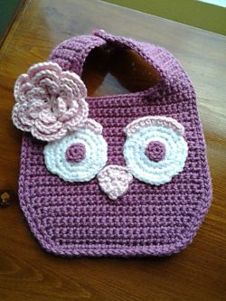 ea3d5e14dd8fde15c254c76e98380cad--crochet-owl-purse-crochet-baby-bibs