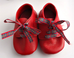 4_2505ce746a3744a6a9ec8cd0495a4f01Red booties6