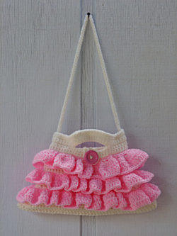 crochet-ruffle-bags-purses