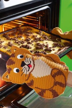 crochet oven gloves