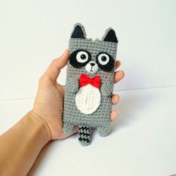 crochet mobile cover