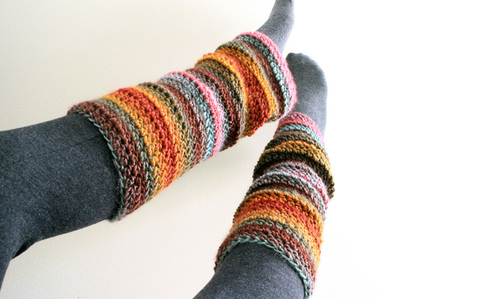 Scandanavian-Crochet-Leg-Warmers_Large500_ID-787545