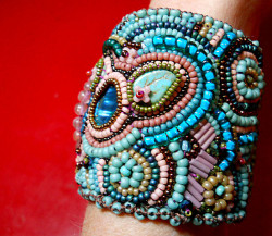 Color-Challenge-Seed-Bead-Embroidered-Cuff-by-The-Beading-Yogini
