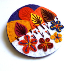 TREESCAPE-felt-brooch-pin-with-freeform-embroidery-scandinavian-style