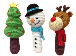 crocheted-baby-rattles-for-holiday-cheengoo_zpsdf9651b6