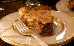 holiday-mincemeat-pie_png_600x370_crop-scale_upscale_q85