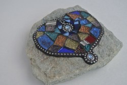 mosaic_heart_rock_multicolor_paperweight_garden_stone_e84d6159