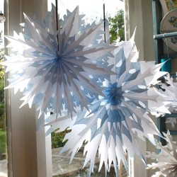 white-blue-tipped-double-tissue-paper-honeycomb-snowflake-2-sizes