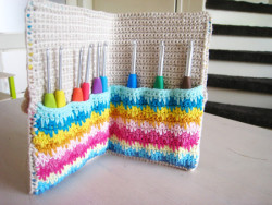 Crochet-Hook-Case-Free-Pattern-2-550x413