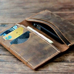 Distressed-Leather-iPhone-5-Wallet