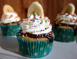 banana-split-cupcakes-44