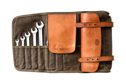 makr-tool-roll-bag-deus-machina-ss-2012-leather-1