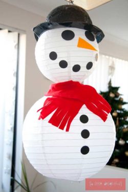 51534-Snowman-Out-Of-Paper