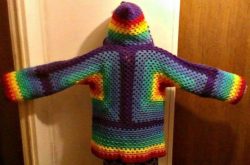 Hexagonal-Hooded-Cardigan-Free-Crochet-Pattern-550x362