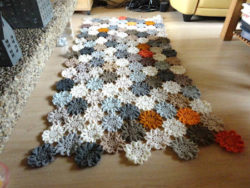 crochet-flower-rug
