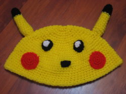 crochet_pikachu_hat_by_neonjello17-d562vhe