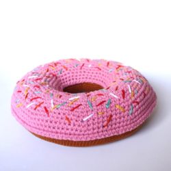 flamingpot-crochet-donut-pillow