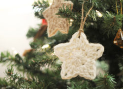 crochet-star-ornament