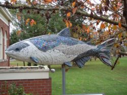mosaic-umpqua-valley-art-center-fish