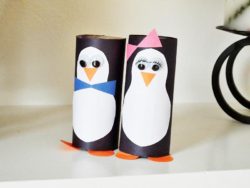 Cardboard-penguin-craft-featured