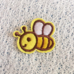 Cute-Hot-Iron-10pcs-Cartoon-Littie-Bee-Embroidered-Cloth-patch-Motif-Applique-garment-embroidery-Cartoon-patch