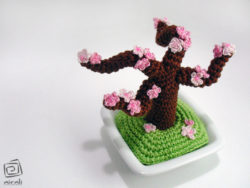 crochet amigurumi peach cherry bonsai tree pink blossom