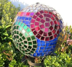 colorful-summer-decorating-ideas-glass-mosaic