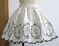 dream_of_lolita_alice_in_wonderland_rabbit_embroidery_skirt-dl-228-3