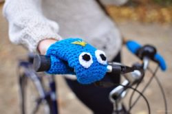 bike handmade  warm wool gloves cute animals cookie monster 011