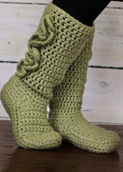 diy-crochet-slipper-boots
