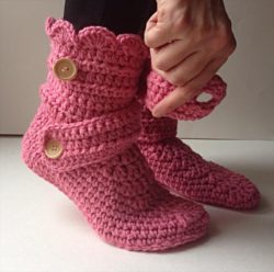 free-crochet-women-winter-slippers
