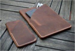 grams28-ipad-mini-leather-sleeve-2