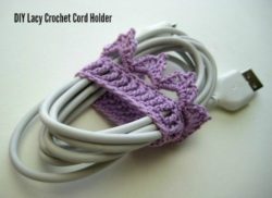 lacy-crochet-cord-holder