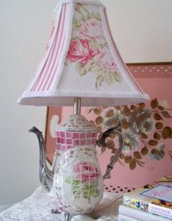 acd387d11c01676ffaf413957a4b6a4b--teapot-lamp-pink-lamp