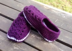 crochet-pattern-for-men-house-shoes-unisex-loafer-shoes-u-s-big-boys-sizes-3-7-men-us-3-12-with-video-links-600x426