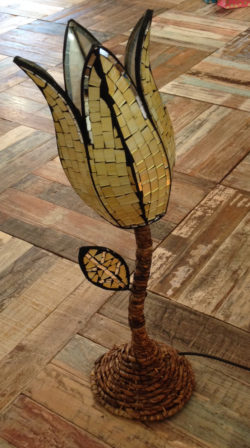 glass-mosaic-lamp