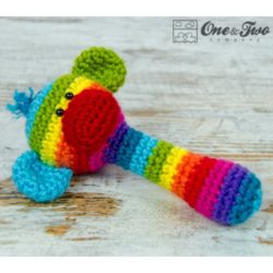 rainbow_sock_monkey_rattle_crochet_pattern_02-500x500
