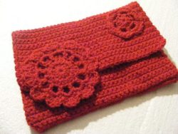 35564fa1caf4fcd69cb1e3622ea16e9e--red-burgundy-crochet-purses