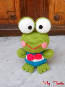 571a0b300caff2d06c268bd8560ba664--crochet-crafts-crochet-toys