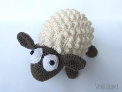 Amigurumi-Crochet-Sheep-Pattern