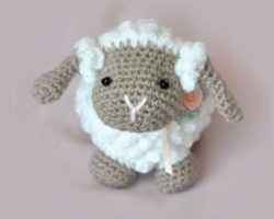 Crochet-Lamb-Free-Pattern-1-3-550x439
