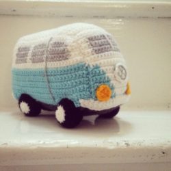 Crochet-VW-Bus--550x550