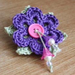 Purple_Crochet_Flower_Brooch_with_Flowre_Beads-01_main
