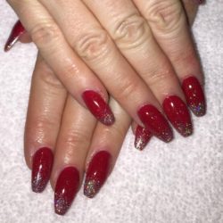 Red-and-Silver-Glitter-Nail-Designs