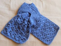crochet-scarflette-600x454