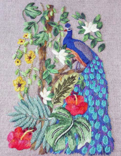 peacock-embroidery-kit-01
